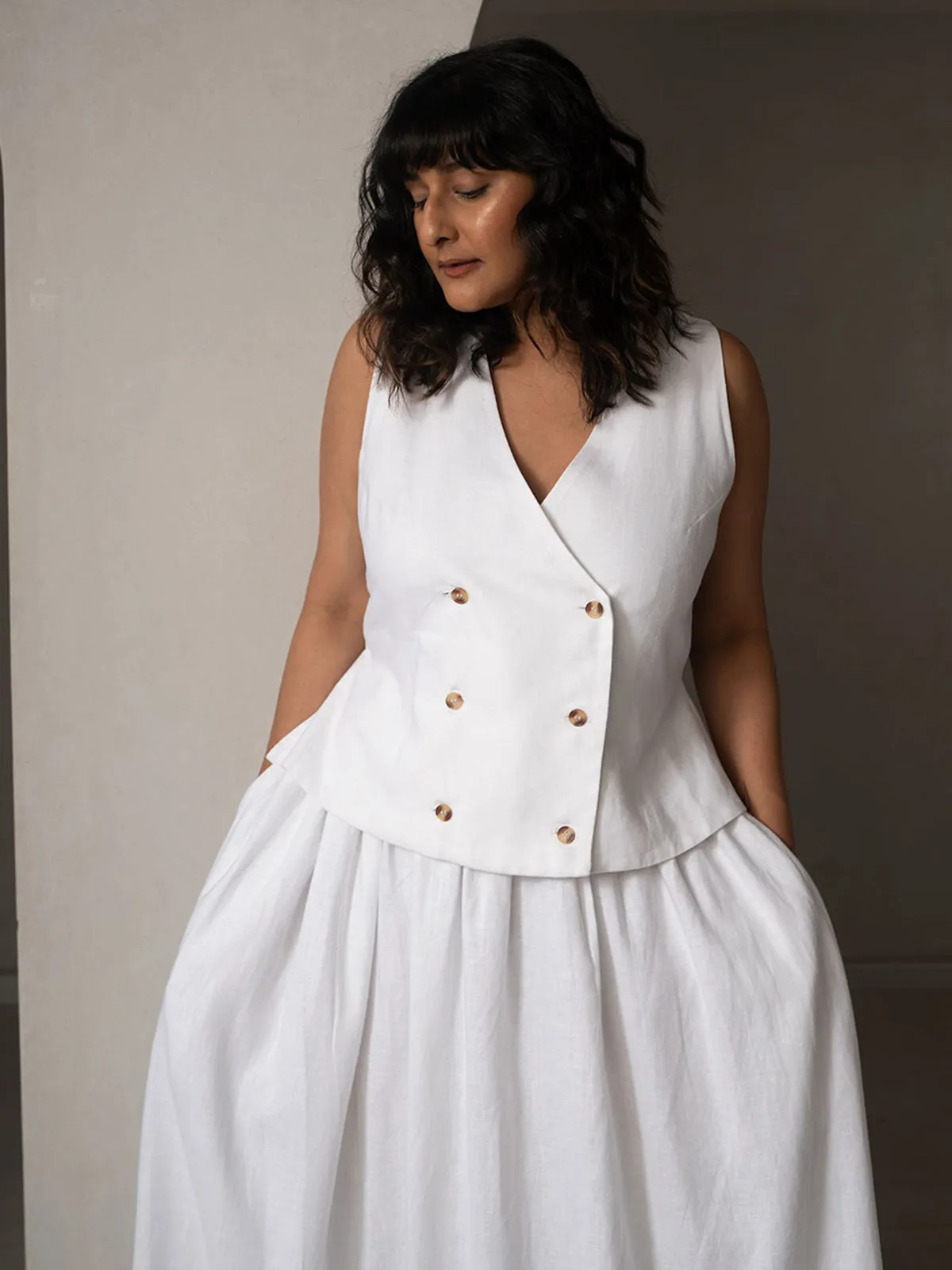 Amal Linen Vest White